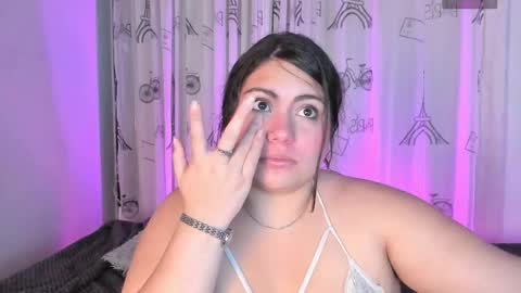 Cami Daza online show from February 3, 2:53 am