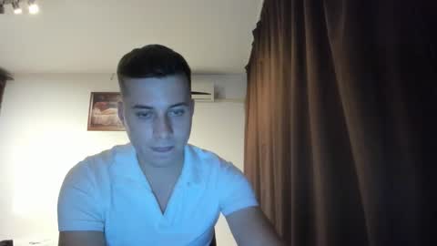 Snapshot of dreamboy240 chatting on October 30, 10:43 pm Johnny online show from October 30, 10:43 pm