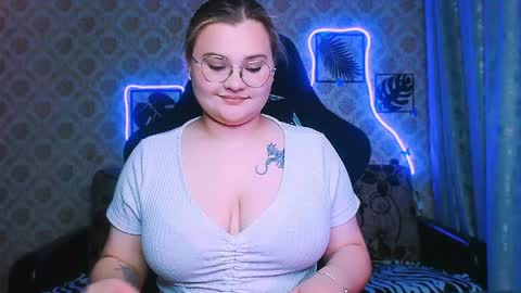 dreamforyoue2 online show from May 31, 6:09 pm