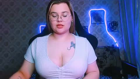dreamforyoue2 online show from June 17, 5:14 pm