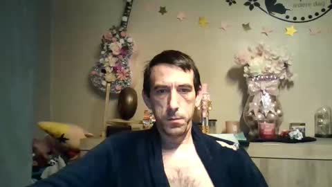 dreamguy38 online show from December 4, 3:05 am