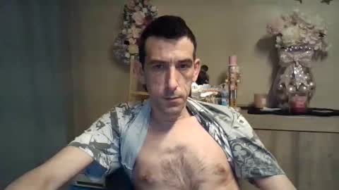 dreamguy38 online show from December 18, 4:40 am