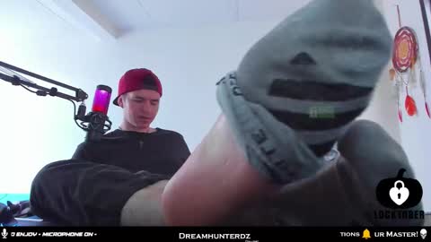 Your lord. - ONLINE  1500 Pm to 2100 Pm - New York Hour online show from October 29, 8:54 pm