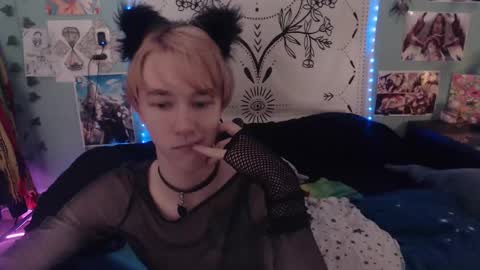 Snapshot of dreammaker_ chatting on November 26, 2:12 am Yukichi online show from November 26, 2:12 am