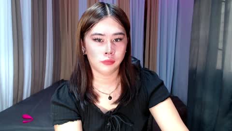 Snapshot of dreammegan chatting on February 26, 1:21 am Stacy DONT FORGET TO FOLLOW ME AND THUMBS UP my wife samgrg2 online show from February 26, 1:21 am