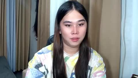 Snapshot of dreammegan chatting on October 16, 4:08 pm Stacy DONT FORGET TO FOLLOW ME AND THUMBS UP my wife samgrg2 online show from October 16, 4:08 pm