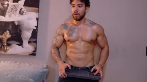 cris online show from July 14, 2:05 am