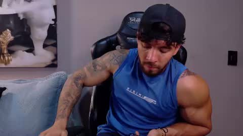 cris online show from July 28, 8:52 pm