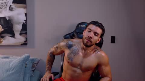 cris online show from July 30, 1:26 am