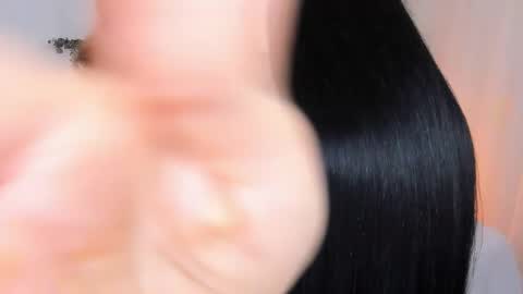 Snapshot of dreamsgirl18 chatting on January 11, 10:07 pm Evablonde Abby black hair online show from January 11, 10:07 pm