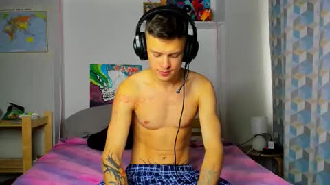 Snapshot of dreamyadam chatting on September 26, 7:56 am Adam Dream online show from September 26, 7:56 am