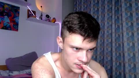 Snapshot of dreamyadam chatting on November 1, 7:05 pm Adam Dream online show from November 1, 7:05 pm