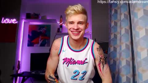 Snapshot of dreamyadam chatting on February 22, 5:44 pm Adam Dream online show from February 22, 5:44 pm