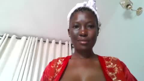 Snapshot of dreamydollxo485 chatting on July 19, 7:12 am dreamydollxo485 online show from July 19, 7:12 am