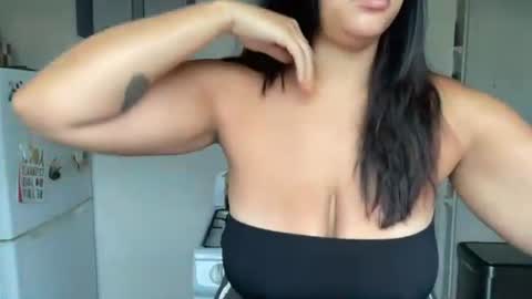 RIRI OR DREAMY online show from July 11, 2:53 pm