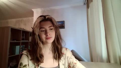 Dia online show from March 6, 7:27 am