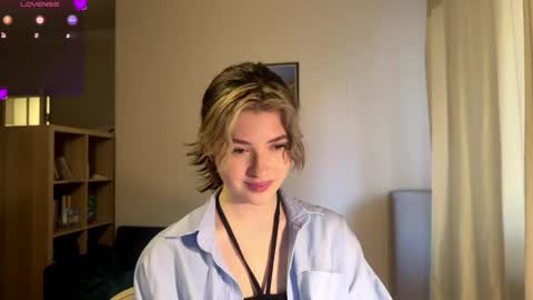 Snapshot of dremazwahlen chatting on May 14, 4:03 pm Dia online show from May 14, 4:03 pm