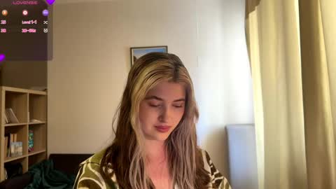 Snapshot of dremazwahlen chatting on May 21, 11:39 am Dia online show from May 21, 11:39 am