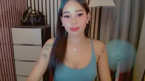 Snapshot of dreyanajones chatting on April 19, 11:31 am Dreyana online show from April 19, 11:31 am