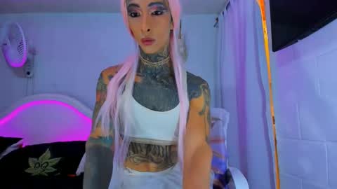 drippyorlove online show from September 15, 10:32 pm