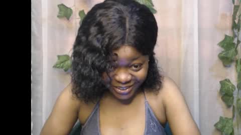 Snapshot of dripqueenx chatting on September 12, 12:16 pm linda online show from September 12, 12:16 pm
