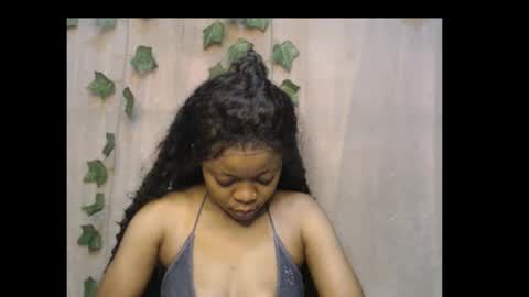 Snapshot of dripqueenx chatting on October 19, 10:05 am linda online show from October 19, 10:05 am
