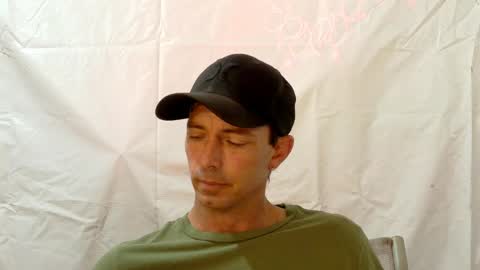 Inexperienced catfish online show from April 30, 11:49 am