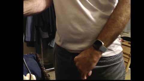 Snapshot of drmbigg chatting on November 1, 9:00 am Hello Hope you enjoy what you see. I love attention in dirty talk and tips thickcock edging precum dirtyTalk C2C online show from November 1, 9:00 am