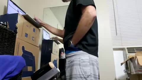 Snapshot of drmbigg chatting on May 25, 8:31 am Hello Hope you enjoy what you see. I love attention in dirty talk and tips thickcock edging precum dirtyTalk C2C online show from May 25, 8:31 am