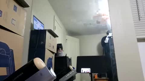 Snapshot of drmbigg chatting on May 28, 8:11 am Hello Hope you enjoy what you see. I love attention in dirty talk and tips thickcock edging precum dirtyTalk C2C online show from May 28, 8:11 am