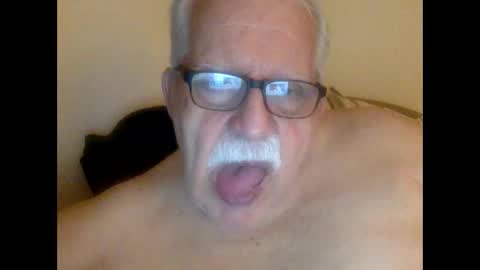 Snapshot of drnick069 chatting on October 4, 8:01 am drnick069 online show from October 4, 8:01 am