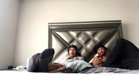 Snapshot of drobbb656 chatting on November 12, 5:24 pm 2xTheTrouble online show from November 12, 5:24 pm