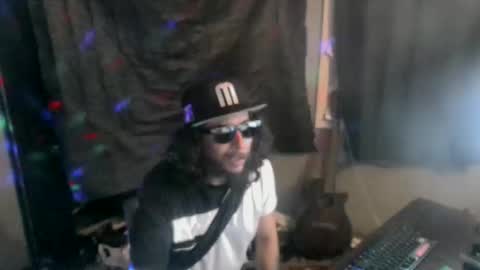 Snapshot of drogoloko233 chatting on April 29, 2:26 am drogo lpkp online show from April 29, 2:26 am