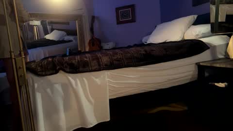 Snapshot of dropacity chatting on February 17, 12:45 pm AbBey Dee Love online show from February 17, 12:45 pm