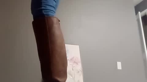 Snapshot of dropdcharlton chatting on November 5, 7:08 am dropdcharlton online show from November 5, 7:08 am