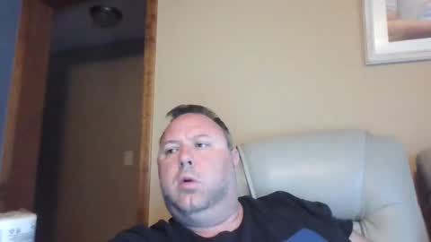 Snapshot of drow0909 chatting on April 20, 11:35 am Drow online show from April 20, 11:35 am
