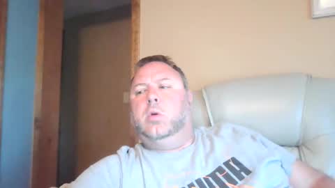 Snapshot of drow0909 chatting on April 23, 11:20 am Drow online show from April 23, 11:20 am