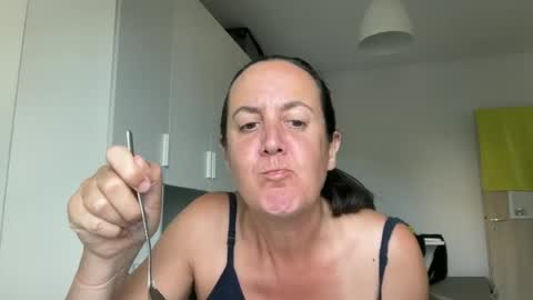 Snapshot of drresa chatting on July 6, 8:33 am Dr. Resa online show from July 6, 8:33 am