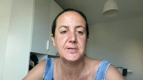 Snapshot of drresa chatting on July 7, 7:23 am Dr. Resa online show from July 7, 7:23 am