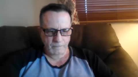 Snapshot of drthick1224 chatting on May 29, 11:08 am drthick1224 online show from May 29, 11:08 am