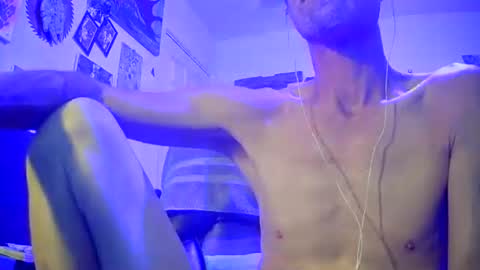 druedowm online show from December 18, 9:32 pm