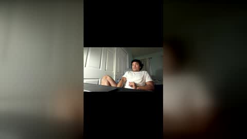 Snapshot of druiz19 chatting on March 12, 11:05 am druiz19 online show from March 12, 11:05 am