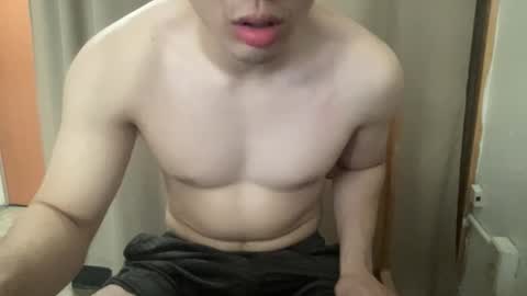 Snapshot of drveucrzy chatting on February 19, 5:09 pm driveucrzy online show from February 19, 5:09 pm