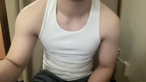 Snapshot of drveucrzy chatting on April 1, 7:11 pm driveucrzy online show from April 1, 7:11 pm