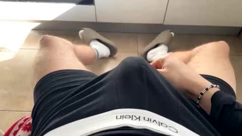 Snapshot of drwkk chatting on February 19, 8:43 am drwkk online show from February 19, 8:43 am