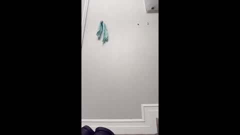 Snapshot of dryydennn chatting on December 17, 2:06 am sissyginger online show from December 17, 2:06 am