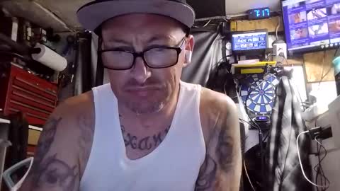 Snapshot of dsmock chatting on November 24, 2:17 pm dsmock online show from November 24, 2:17 pm