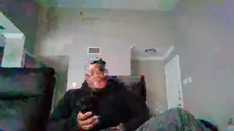 SmoovFanz online show from December 15, 6:45 pm