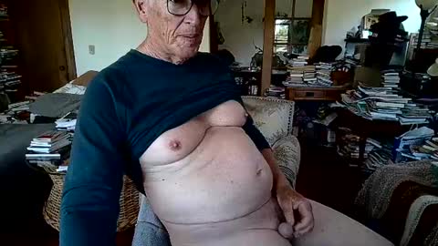 Snapshot of dtpb1946 chatting on June 20, 9:39 pm dtpb1946 online show from June 20, 9:39 pm