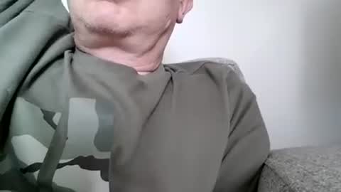 Snapshot of ducksrow chatting on June 13, 12:36 pm ducksrow online show from June 13, 12:36 pm